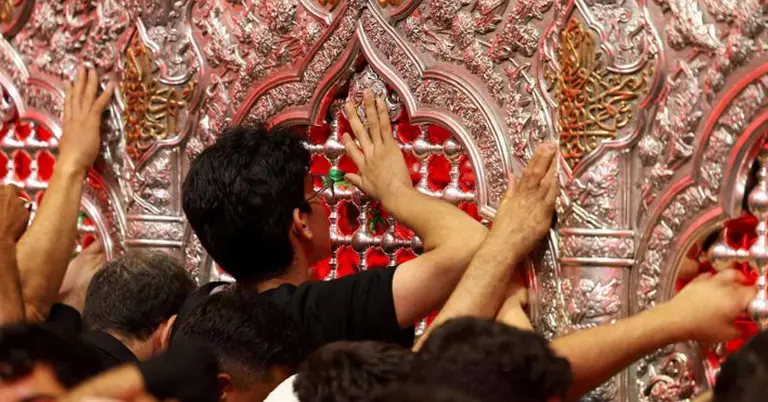 কারাবালায় ইরাকের শিয়া মুসলিমদের শোক